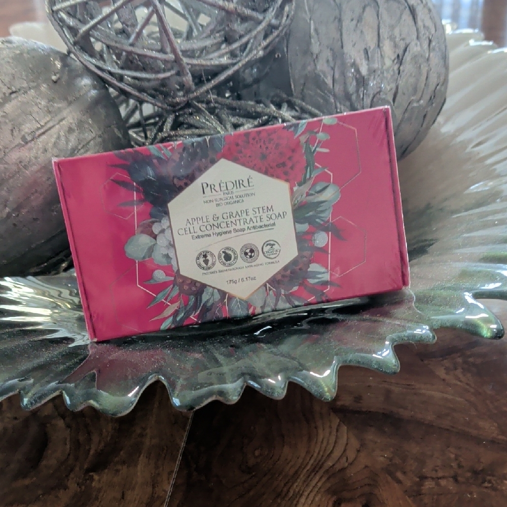 Apple & Grape Stem Cell Soap - Bold Pink